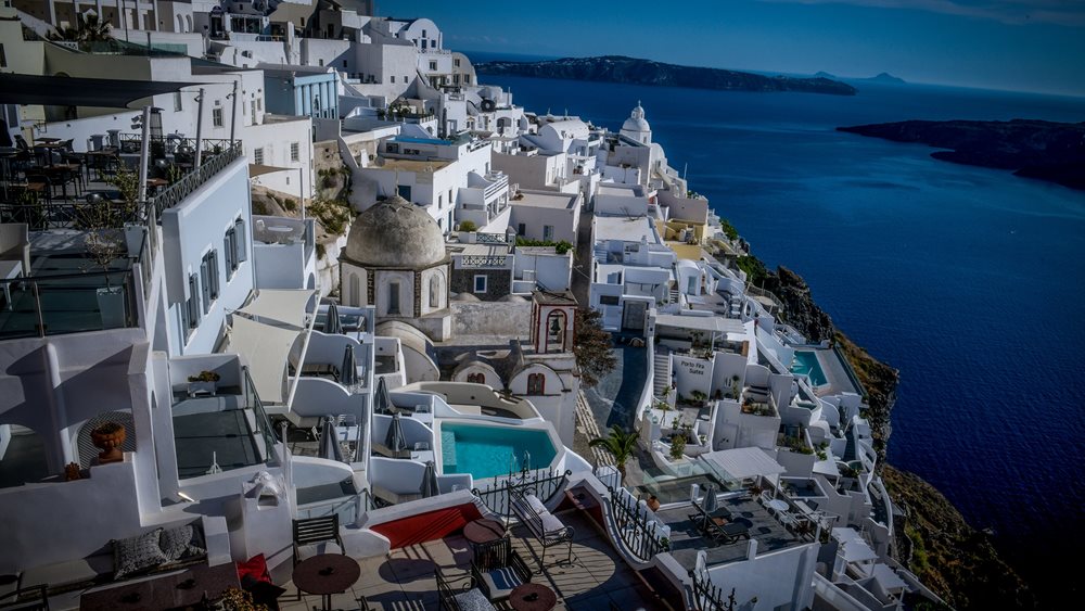 Αυτοψία Ε. Λέκκα με κλιμάκιο της ΕΑΓΜΕ στο τελεφερίκ στην Καλντέρα της Σαντορίνης
