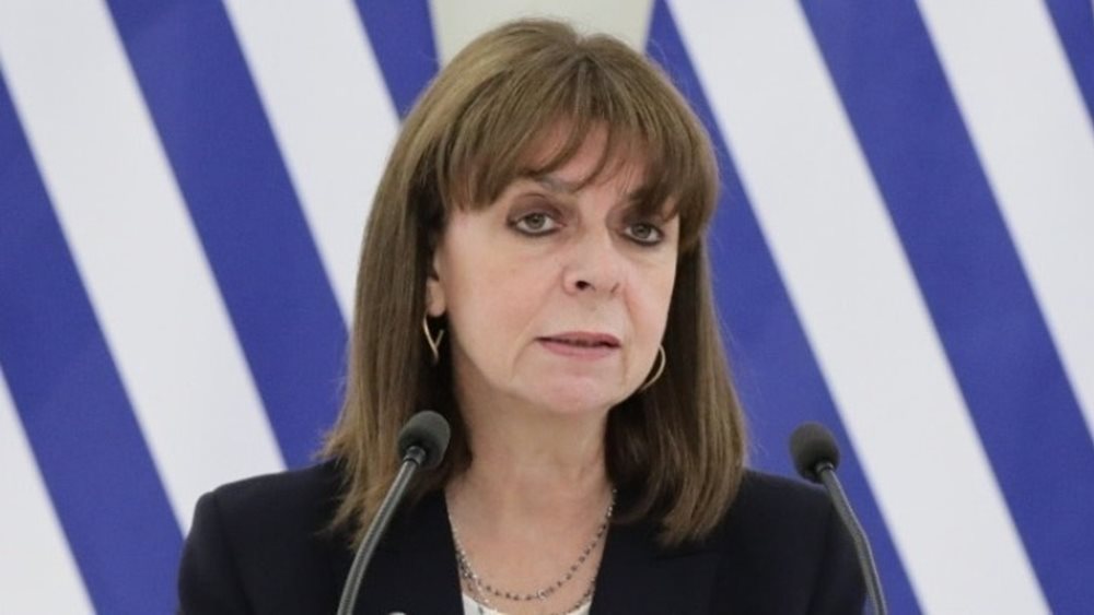 H ΠτΔ Κατερίνα Σακελλαροπούλου καταδίκασε τις πολύνεκρες τρομοκρατικές επιθέσεις σε βάρος Ισραηλινών πολιτών