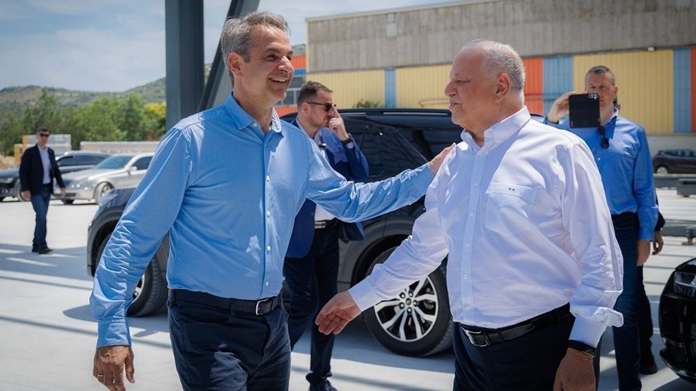Στις εγκαταστάσεις της METLEN στον Βόλο ο Κυριάκος Μητσοτάκης