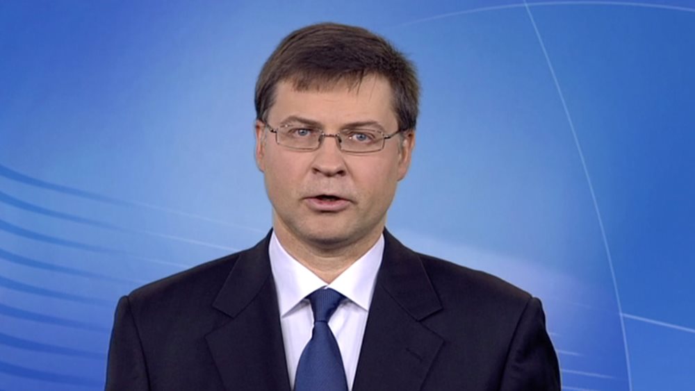 Ντομπρόβσκις: Η εκταμίευση της δόσης από τις επιστροφές των κερδών των ελληνικών ομολόγων δεν μπορεί να γίνει πριν από τον Φεβρουάριο