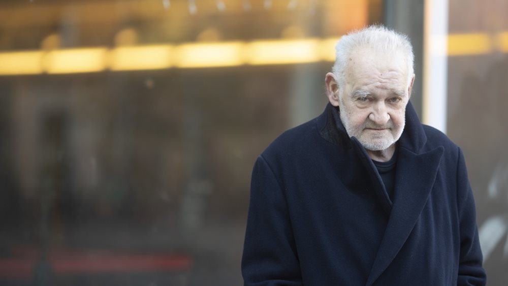 Πέθανε ο εμβληματικός σκηνοθέτης Μπέλα Ταρ