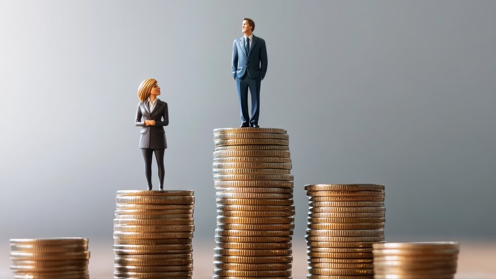 Υψηλότεροι κατά 13,4% οι μισθοί των ανδρών το 2024 - Πάνω από 25% το χάσμα αμοιβών στον κλάδο των ΜΜΕ