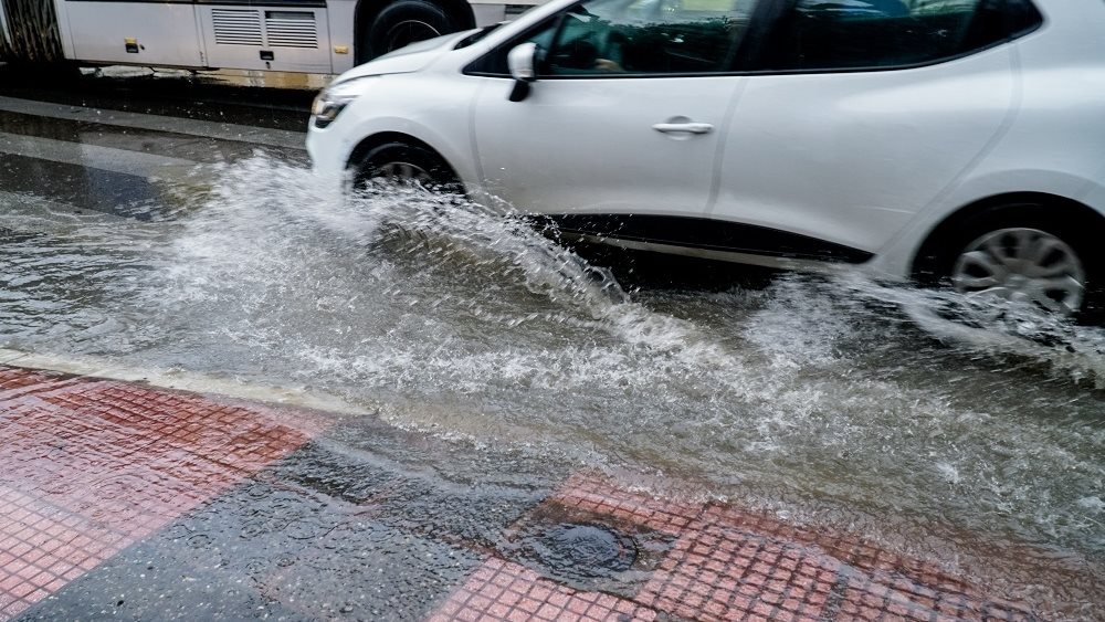 Προειδοποιητικό μήνυμα του 112 σε Αττική για επικίνδυνα καιρικά φαινόμενα το επόμενο 12ωρο