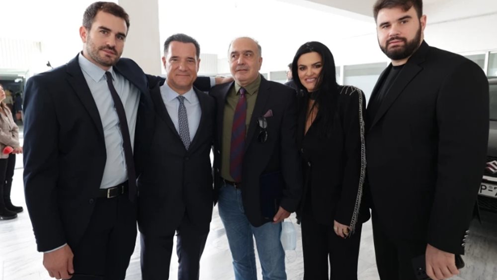 Εγκαίνια ρομποτικού μηχανήματος στο Κωνσταντοπούλειο Γ.Ν &quot;Αγία Όλγα&quot; - Δωρεά της &quot;La vie en Rose by Dimitra Katsafadou&quot;