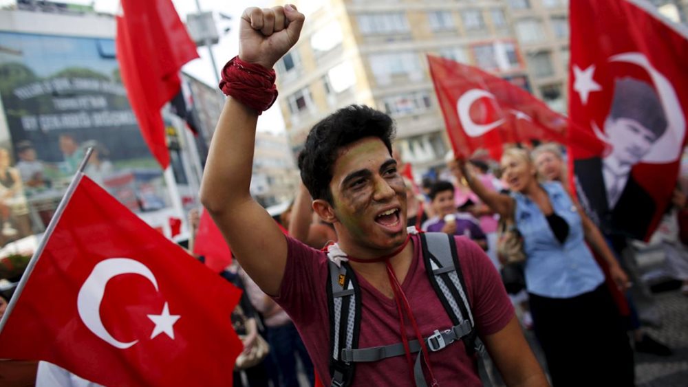 ΕΕ για διάλυση PKK: Μια δίκαιη και βιώσιμη λύση του κουρδικού θα ωφελήσει τη σταθερότητα της περιοχής