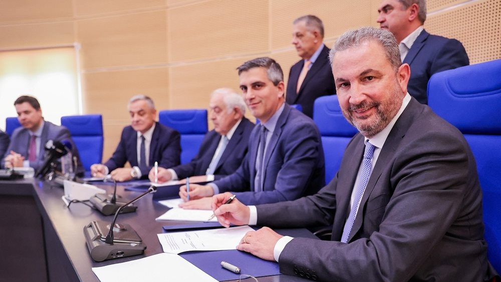 AKTOR: Ανέλαβε σημαντικό έργο αποκατάστασης υποδομών στη Θεσσαλία