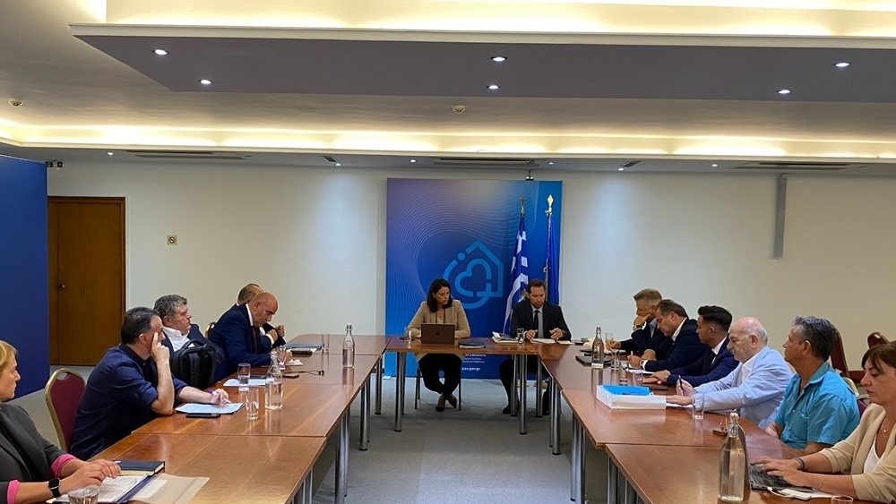 Ν. Κεραμέως: Εντός του Σεπτεμβρίου η πιλοτική εφαρμογή της Ψηφιακής Κάρτας Εργασίας σε εστίαση και τουρισμό