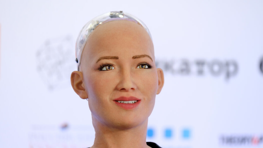 Οι δημιουργοί του ρομπότ οικιακής βοηθού &quot;Σοφία&quot; σχεδιάζουν μαζική παραγωγή εν μέσω πανδημίας