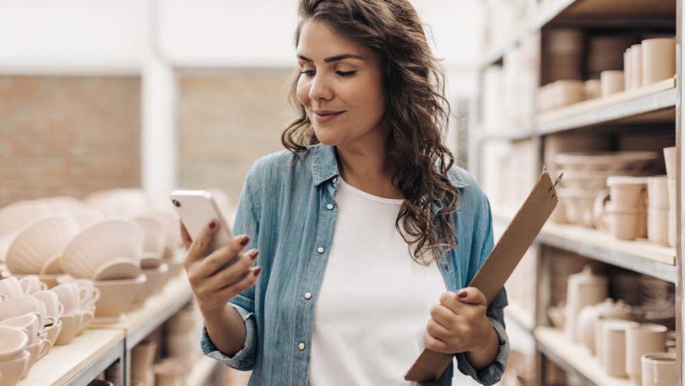 COSMOTE Business Messaging Pack: Έξυπνη, μετρήσιμη και πολυκαναλική επικοινωνία για μικρομεσαίες επιχειρήσεις