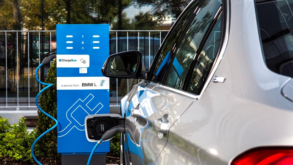 Είναι αβέβαιο το μέλλον των plug-in υβριδικών αυτοκινήτων;