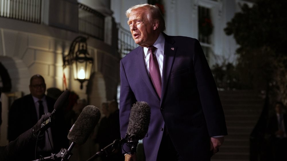 Ο Τραμπ ανακοίνωσε τη ναυπήγηση νέας κλάσης πολεμικών πλοίων που θα φέρει το όνομά του