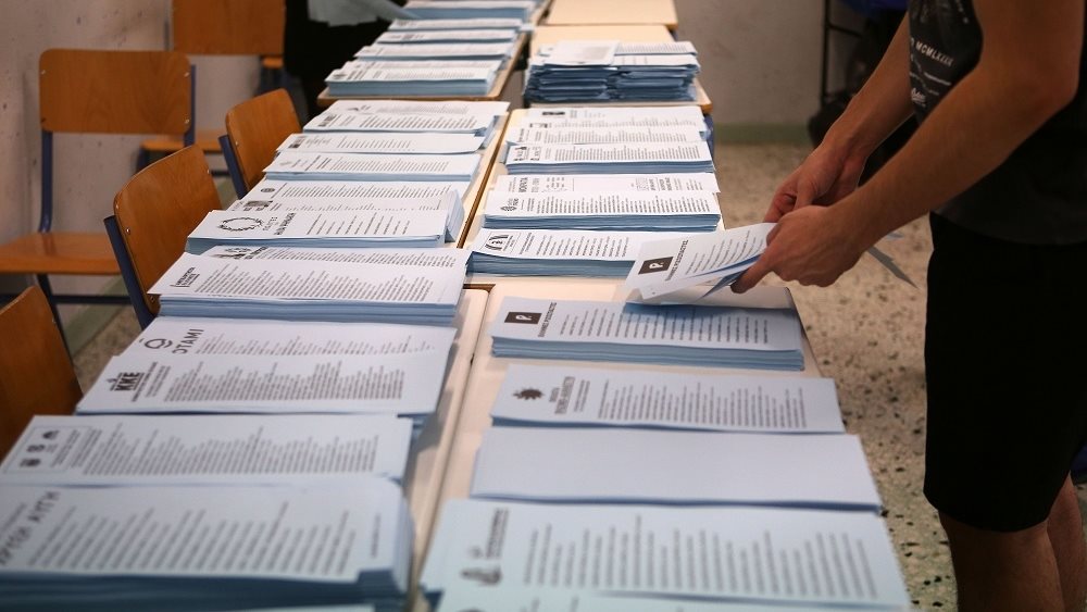 Ποια είναι τα 50 κόμματα που δήλωσαν συμμετοχή για τις εκλογές της 21ης Μαίου