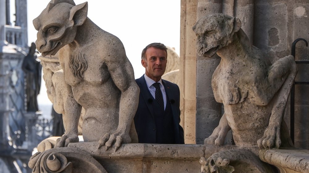 Le Figaro: Αναστολή της συνταξιοδοτικής μεταρρύθμισης ή πολιτικό χάος - Ποιο θα κόστιζε περισσότερο στη Γαλλία
