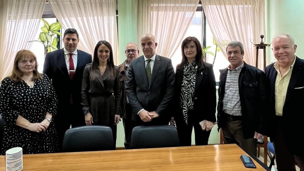 Επίσκεψη της Δόμνας Μιχαηλίδου σε υπηρεσίες του ΕΦΚΑ Πειραιά