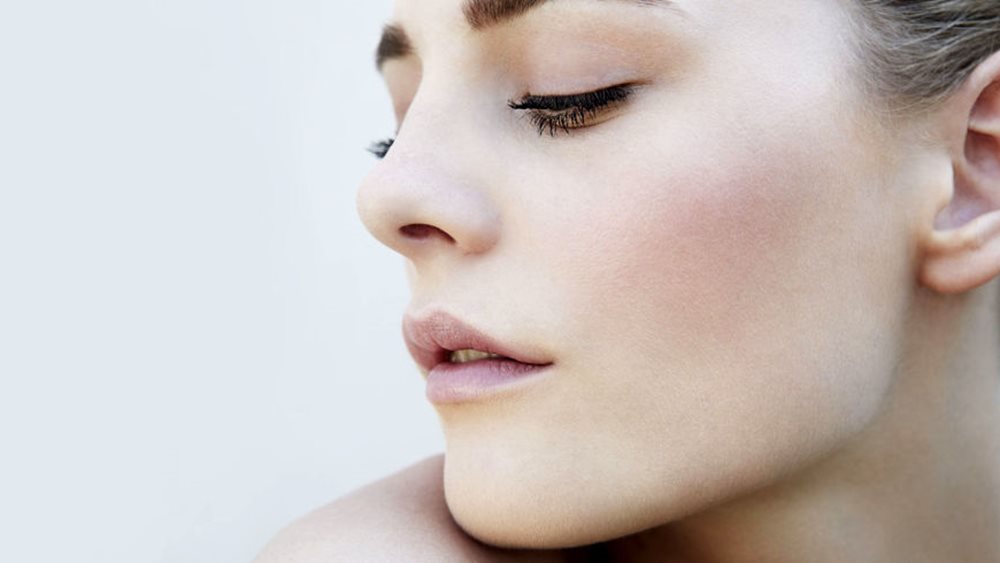 Πως επηρεάζει το στρες το δέρμα