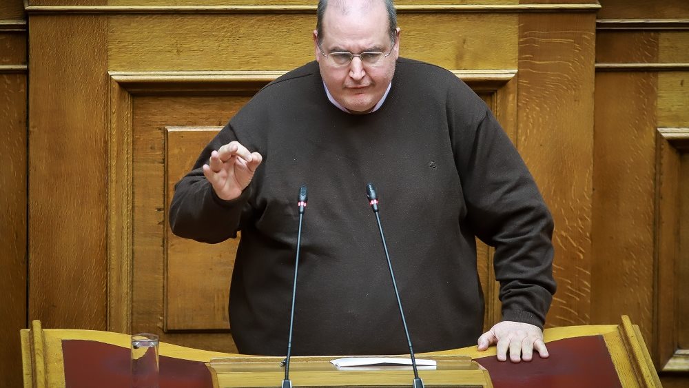 Ν. Φίλης: Πανστρατιά τώρα για την τρίτη δόση