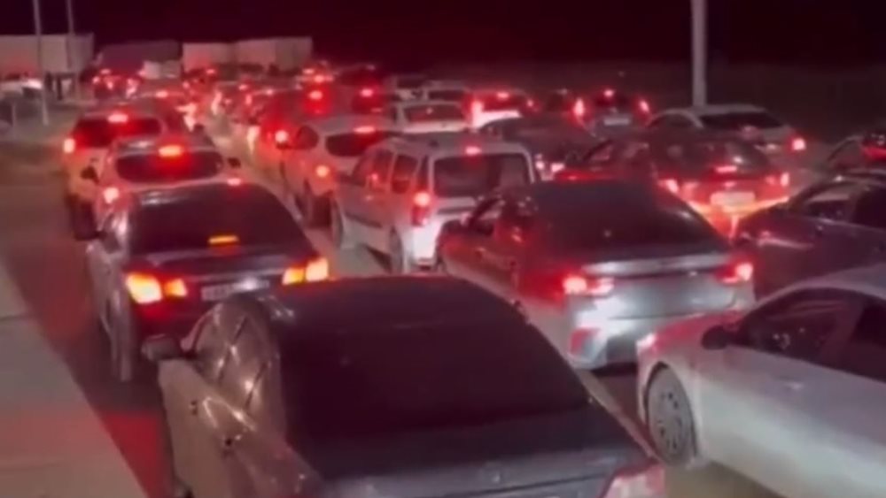 Η &quot;έξοδος των Ρώσων&quot; προς Γεωργία και Καζακστάν