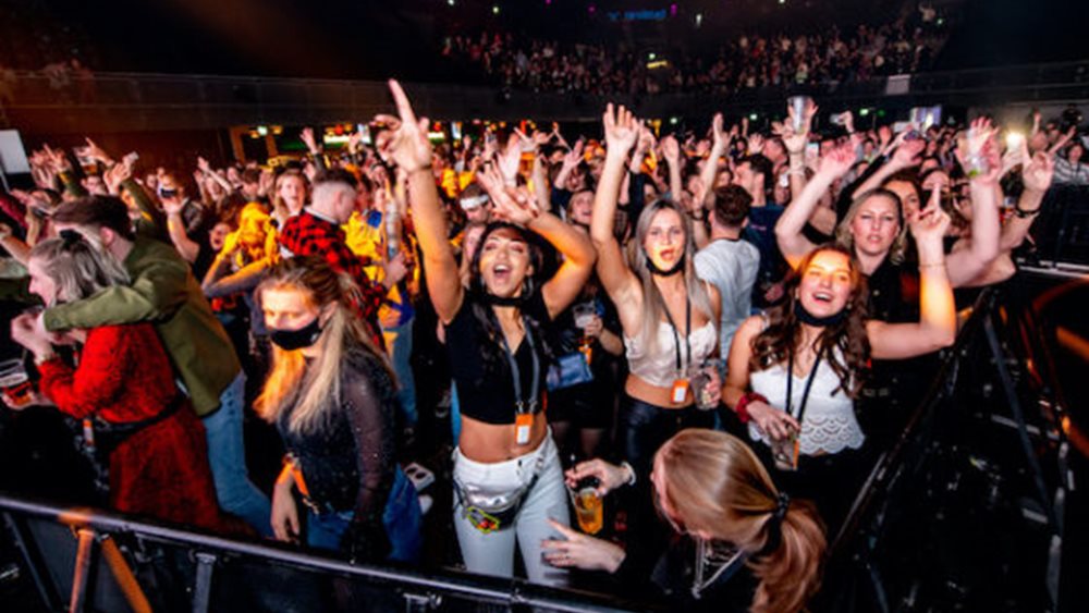 Ολλανδία: &quot;Πειραματική&quot; χορευτική εκδήλωση με αρνητικό τεστ κορονοϊού