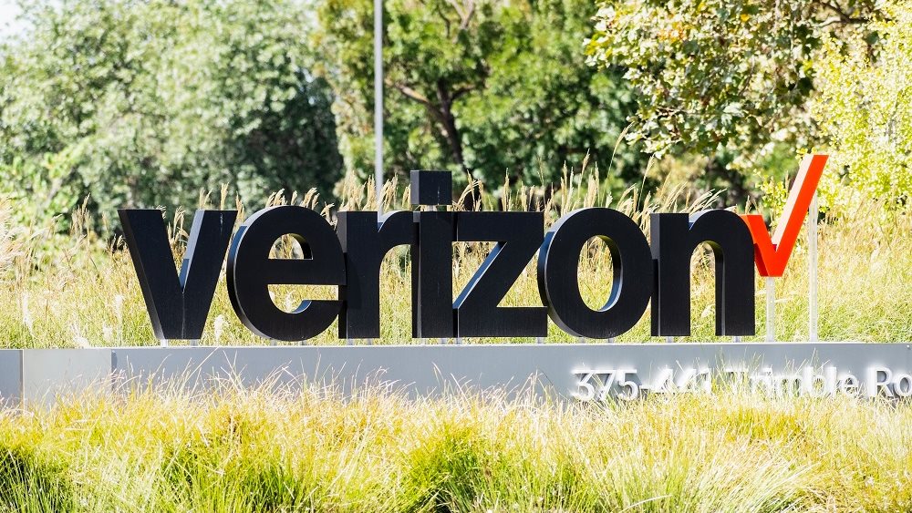 Η Verizon αυξάνει τον κατώτατο μισθό στα 20 δολάρια την ώρα για τους υπαλλήλους στις ΗΠΑ
