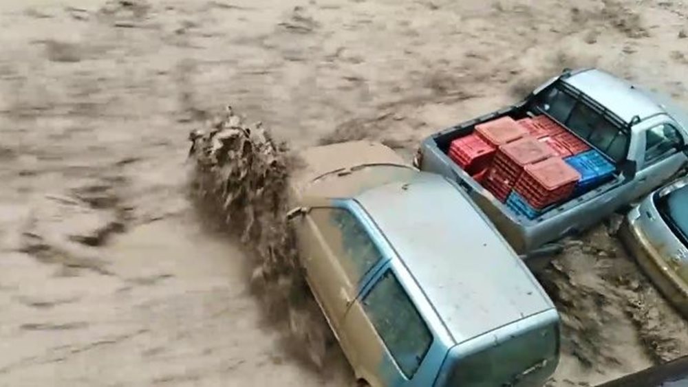 Θάσος: Σε κατάσταση έκτακτης ανάγκης μετά το χτύπημα της θεομηνίας