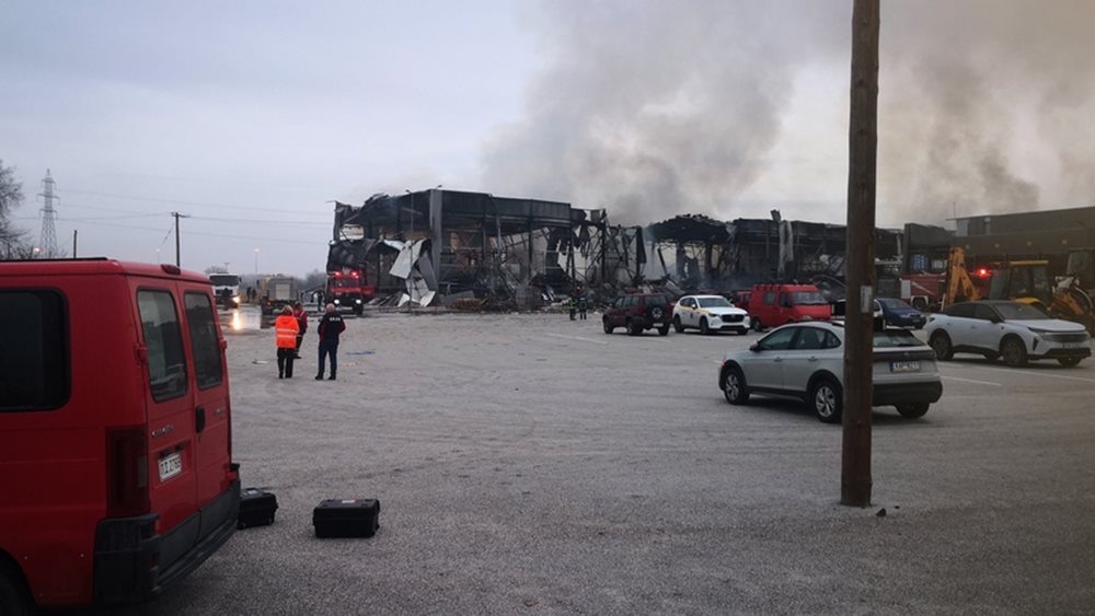 Μεγάλη πυρκαγιά σε εργοστάσιο παραγωγής τροφίμων στα Τρίκαλα - Τρεις νεκρές, δύο αγνοούμενες και οκτώ τραυματίες