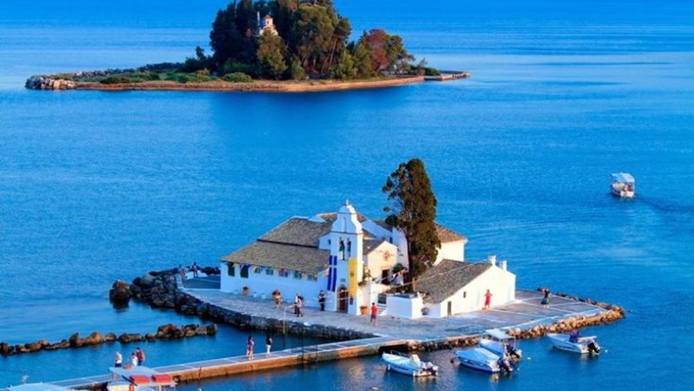 Βούλιαξαν φέτος από τουρίστες Ηράκλειο, Ρόδος και Κέρκυρα