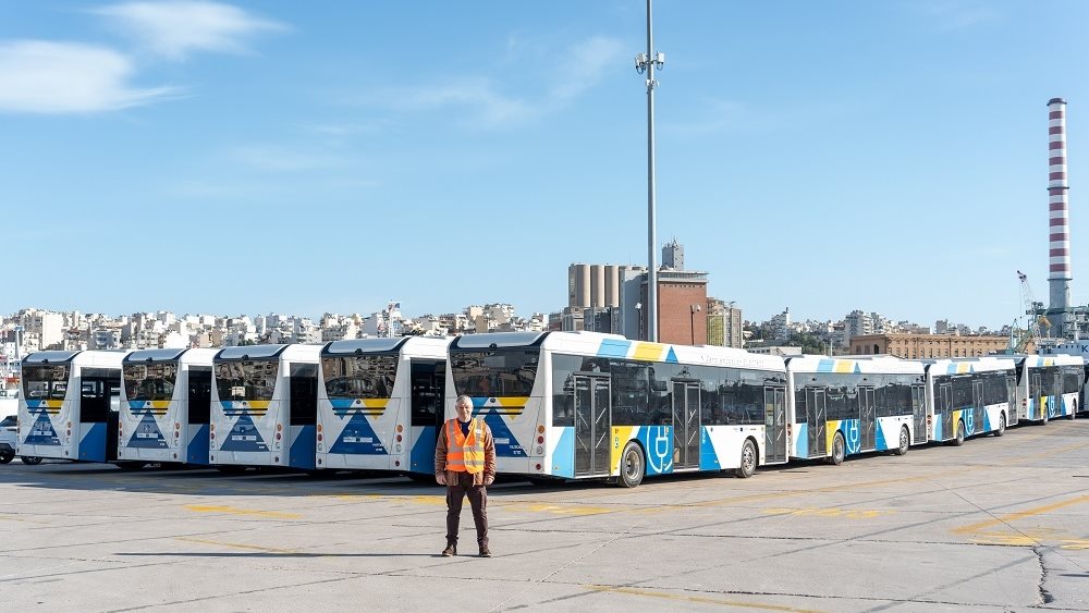 Έφτασαν στην Αθήνα τα πρώτα 140 ηλεκτρικά λεωφορεία