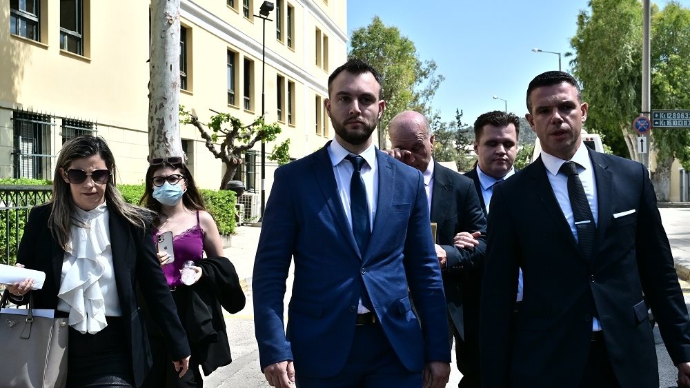 Ο βουλευτής Κων/νος Φλώρος παραπέμπεται σε δίκη - Για πρώτη φορά εν ενεργεία βουλευτής θα δικαστεί από ενόρκους