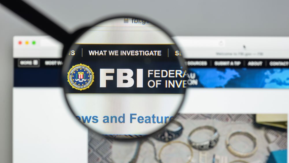 Αλλαγή στρατηγικής στο FBI: Επικέντρωση στη μετανάστευση και περιορισμός των ερευνών για εγκλήματα λευκού κολλάρου