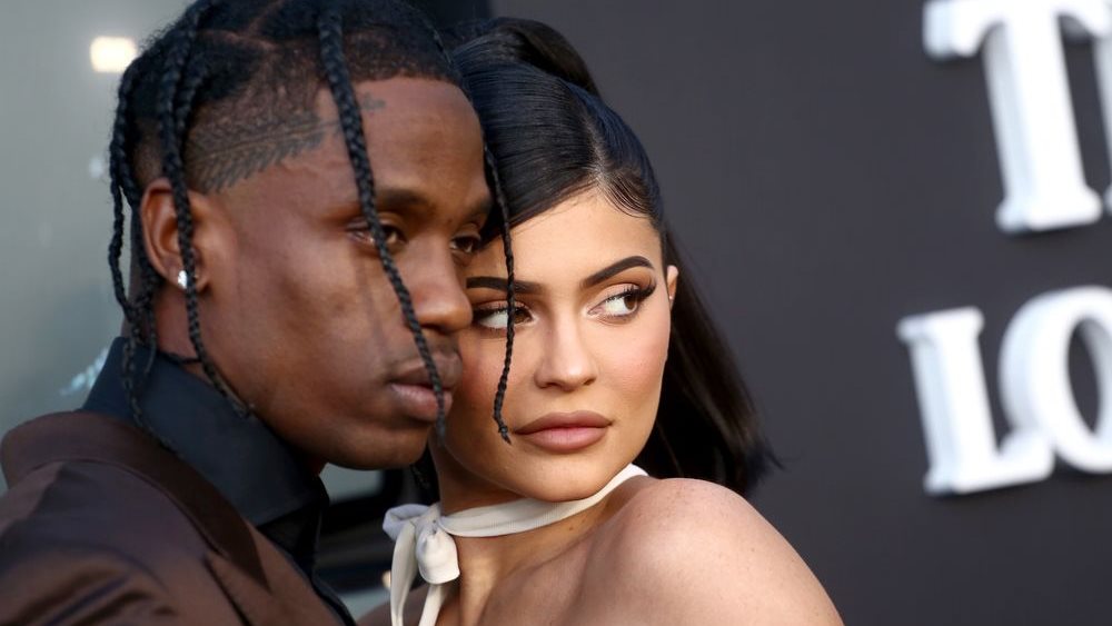 Η εξαγορά της εταιρείας καλλυντικών της Kylie Jenner από την Coty και η μάχη για τους millenials