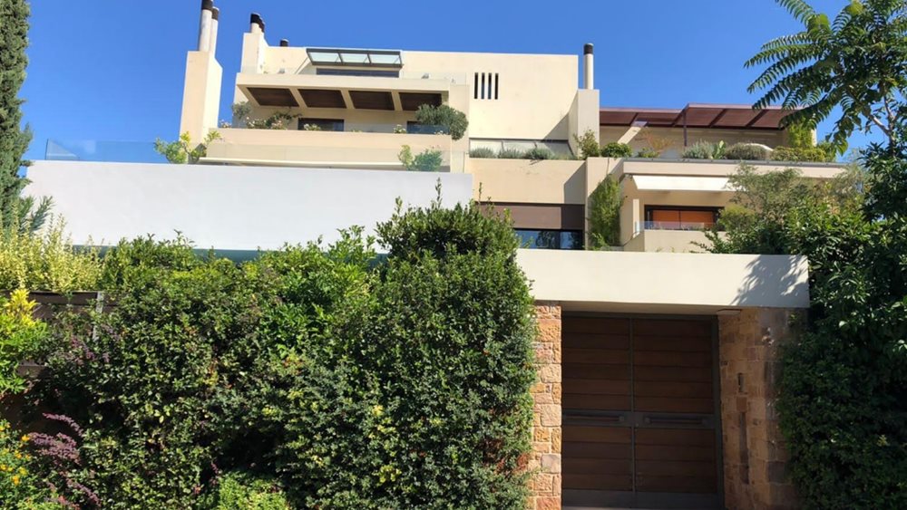 Πλειστηριασμοί: Άλλαξε χέρια το ακίνητο της Πετζετάκις - Ανεστάλη το σφυρί για το ακίνητο της Β. Βεντουράκη