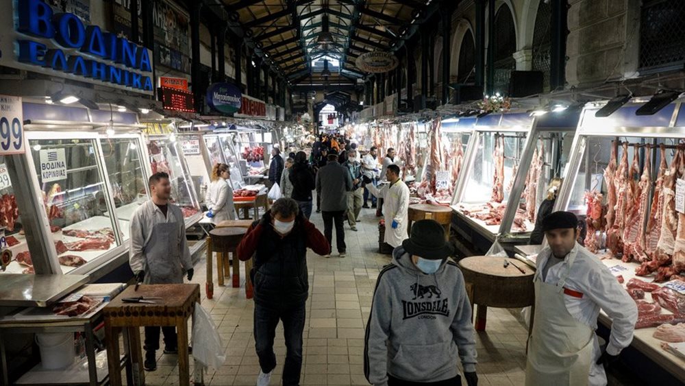Στα ίδια επίπεδα με πέρσι, μεσοσταθμικά, το πασχαλινό τραπέζι