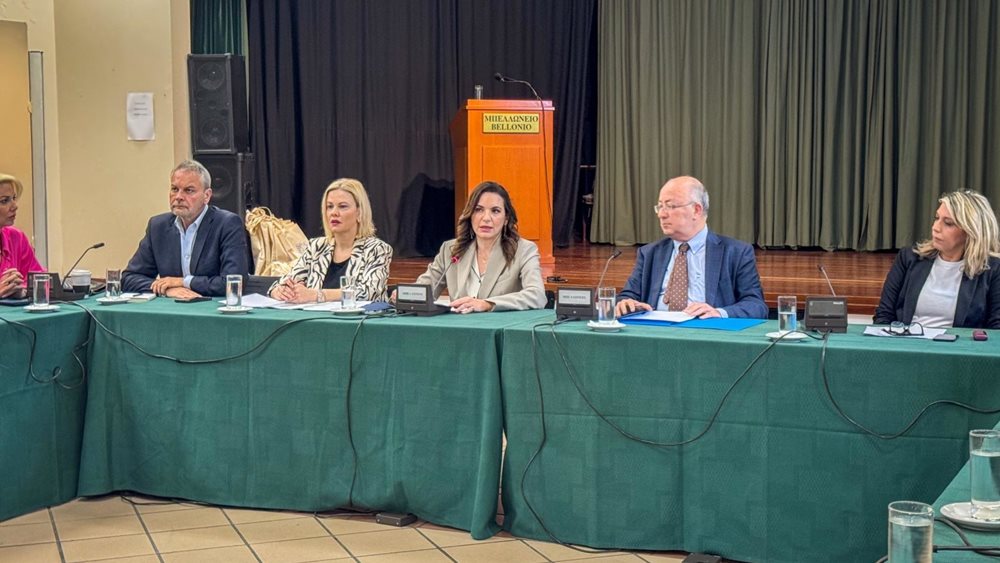 Επίσκεψη Όλγας Κεφαλογιάννη στη Σαντορίνη: &quot;Όχι απλώς επιστρέφουμε - Προχωράμε μπροστά&quot;