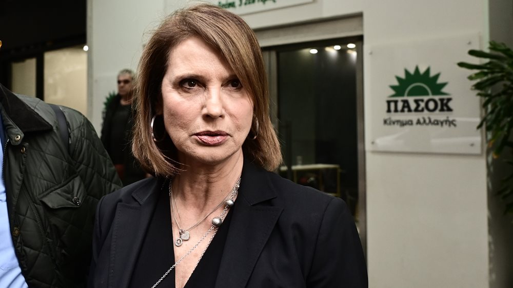 Μπατζελή:  Δεν υπάρχουν εσωτερικοί εχθροί στο ΠΑΣΟΚ - Με στεναχώρησε η απόφαση