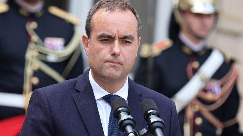 Πώς υποδέχτηκε ο γαλλικός Τύπος τον νέο πρωθυπουργό Σεμπαστιάν Λεκορνί