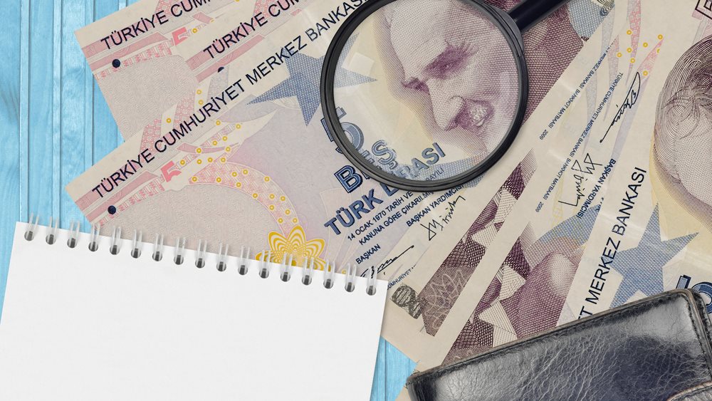 Capital Economics: Αυξημένος κίνδυνος για πλήρη κατάρρευση στο νόμισμα, τα ομόλογα και τις τράπεζες της Τουρκίας