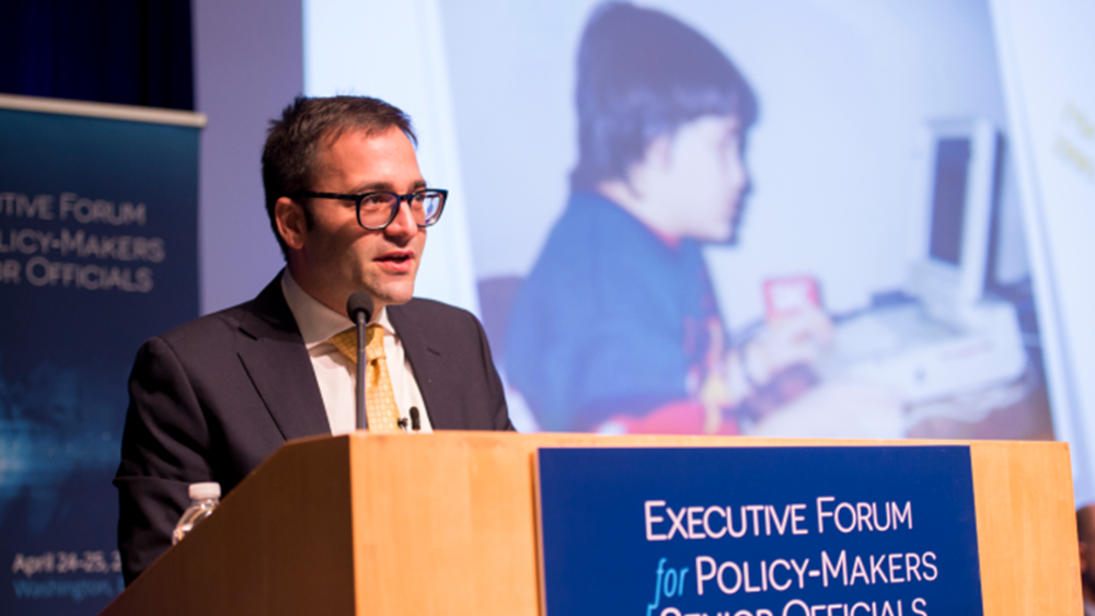 Γ.Γ. ESM: Το τέλος των προγραμμάτων διάσωσης υπογραμμίζει το σθένος του ελληνικού λαού