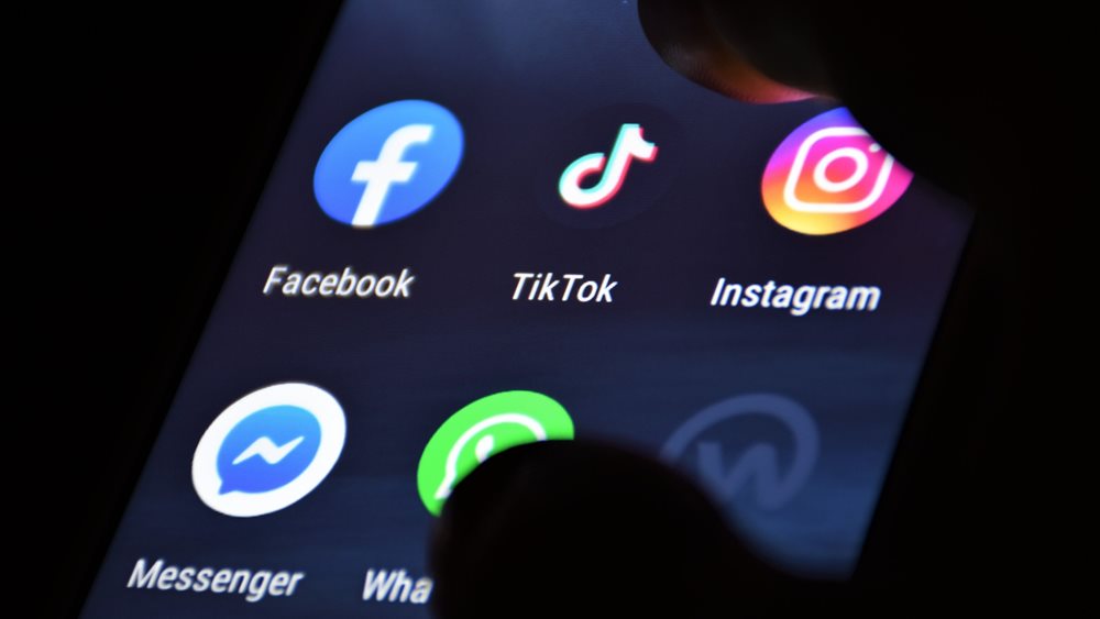 Κομισιόν: Facebook, Instagram και TikTok παραβιάζουν την ενωσιακή νομοθεσία περί διαφάνειας