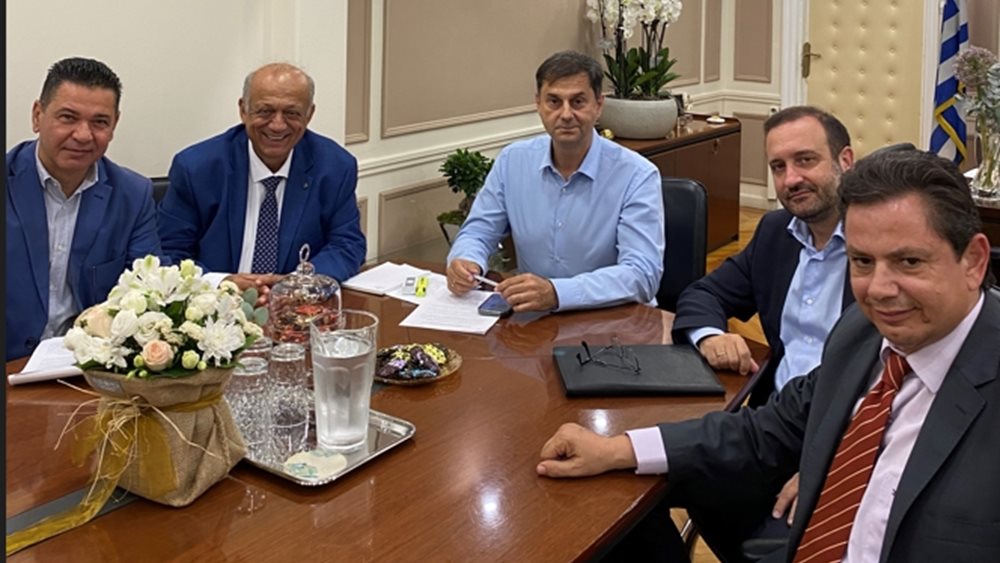 Συνάντηση προεδρείου ΟΕΕ με τον υφυπουργό Οικονομικών Χ. Θεοχάρη