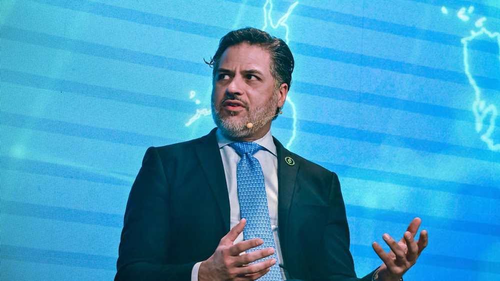 Joshua Volz (Απεσταλμένος ΗΠΑ): Θέλουμε ο Κάθετος Διάδρομος να περάσει από τις σταγόνες στην πλημμύρα φυσικού αερίου