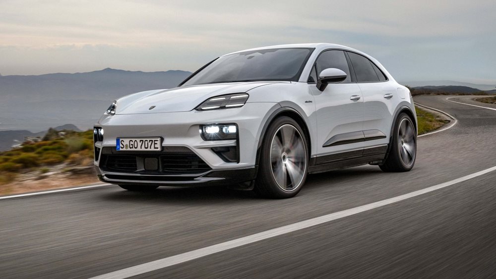 Η Porsche σταμάτησε την παραγωγή των συμβατικών 718 και Macan στην Ευρώπη