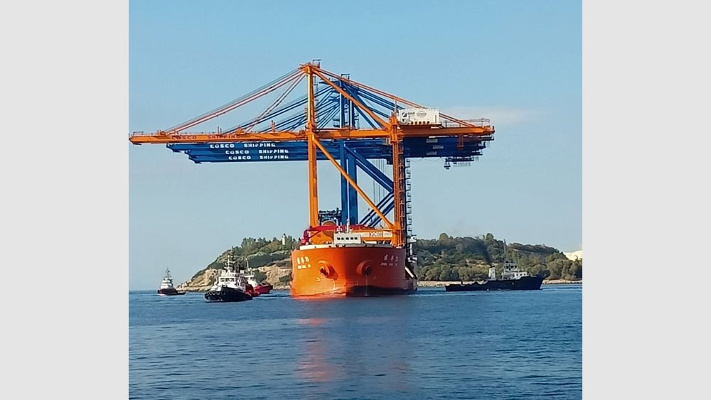 Στον Πειραιά τέσσερις υπερσύγχρονες γερανογέφυρες