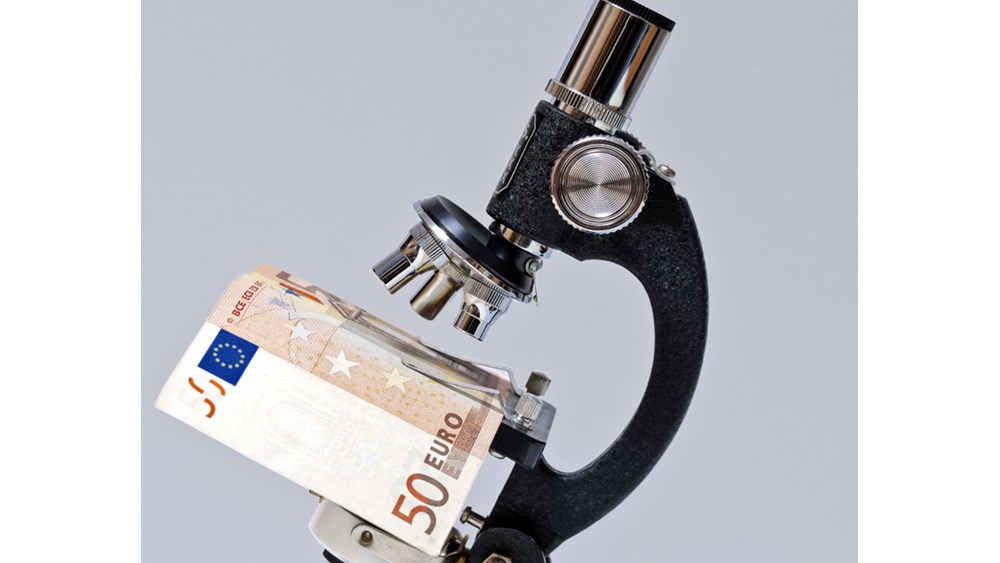 Ποιοι και πώς θα δικαιούνται πάγωμα ή κούρεμα οφειλών σε δημόσιο-τράπεζες