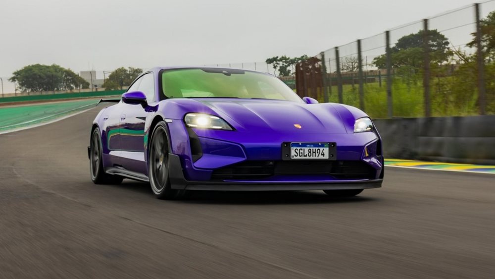 Η Porsche Taycan αποδεικνύει ξανά γιατί είναι το κορυφαίο ηλεκτρικό αυτοκίνητο