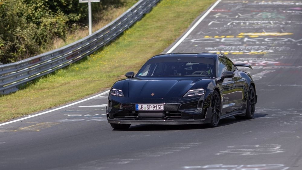 H επόμενη Porsche Taycan έκανε ήδη ρεκόρ στο Nurburgring (video)