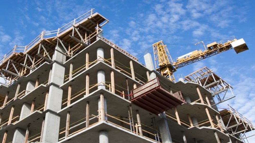 Φορολογική παγίδα για 2.500 αφανείς οικοδομικές επιχειρήσεις