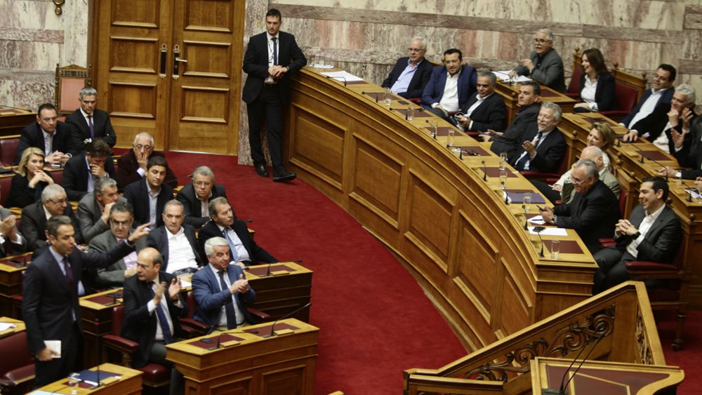 Στο &quot;κόκκινο&quot; ο υδράργυρος στη Βουλή