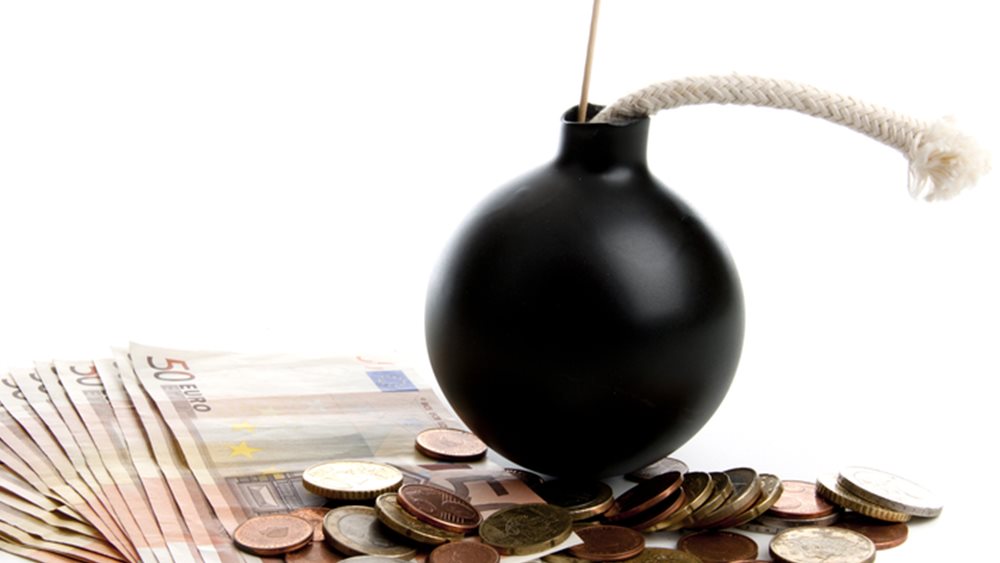 Βόμβα &quot;αφανών&quot; οφειλών προς φορολογούμενους πυροδοτεί ο &quot;κόφτης&quot;