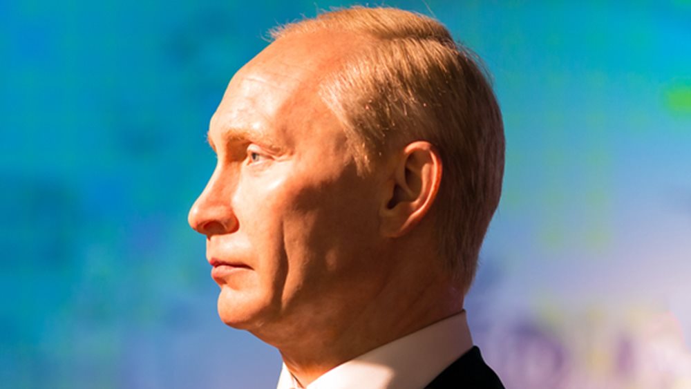 Το offshore κουβάρι των 2 δισ. που οδηγεί στον Putin