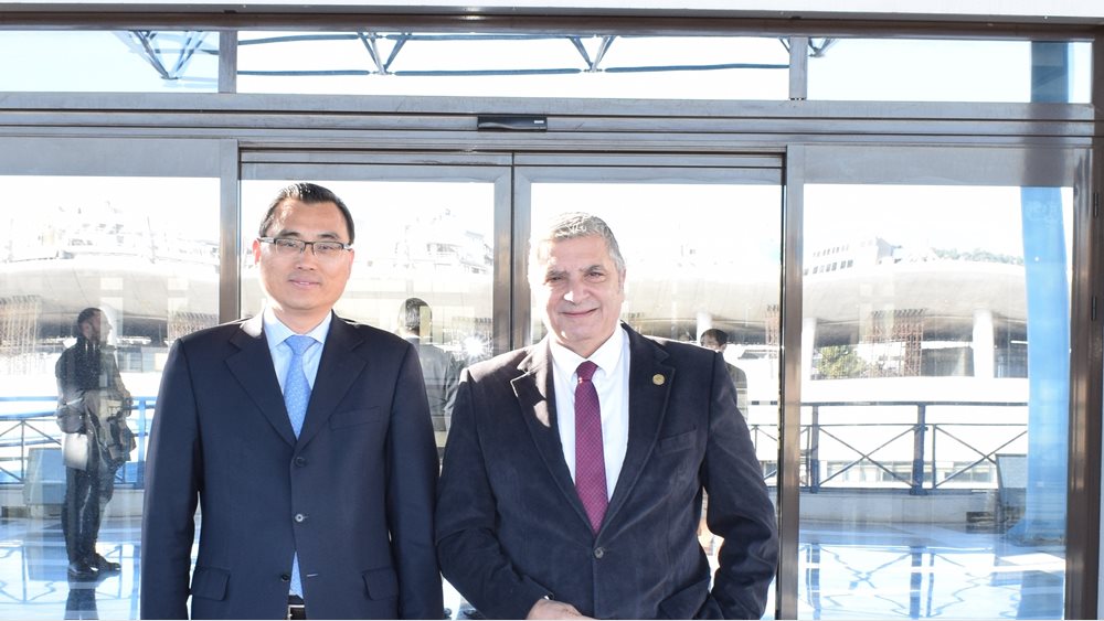 ΟΛΠ: Συνάντηση με Γ. Πατούλη με θέμα την επέκταση του επιβατικού λιμένα Πειραιά